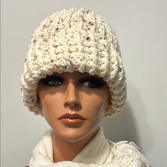 Cozy Cream Knit Beanie
